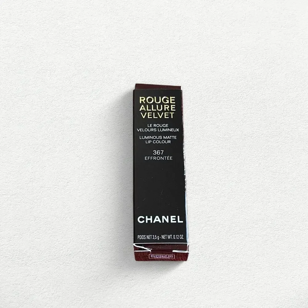 Chanel Rouge Allure Velvet Lip Colour in 367 Effrontee